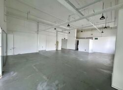 Hh @ Kallang (D13), Factory #582274441